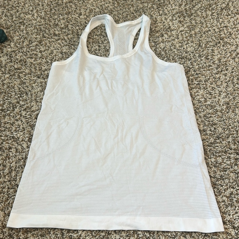 Lululemon Swiftly Tech Tank size 8